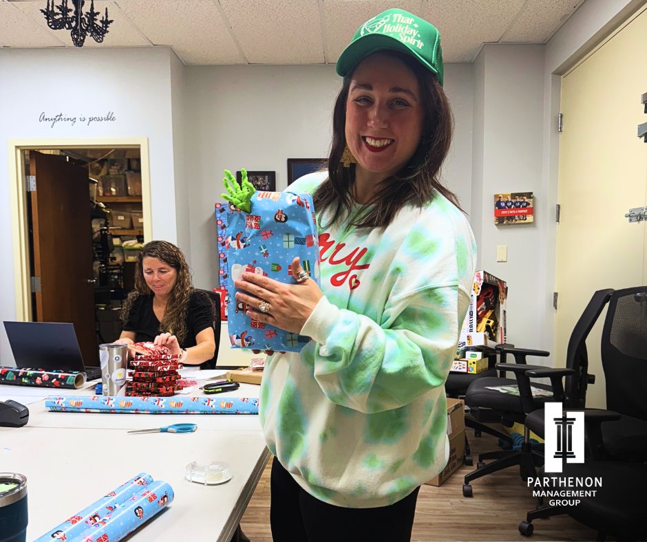 Parthenonmgmt's tweet image. A heartfelt thank you to the Down Syndrome Association of Middle Tennessee for including PMG in your Annual EXTRAordinary Santa Gift Wrapping event! We cherish this wonderful tradition and are honored to be part of the holiday magic you create.🎄 #GivingBackTogether