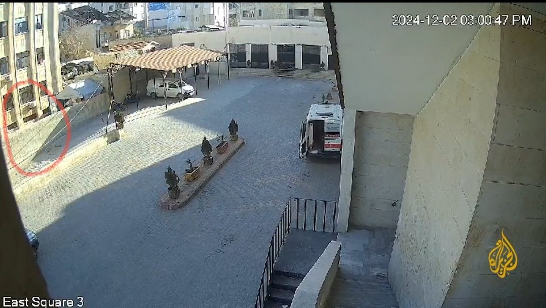 dlockyer's tweet photo. The #Idlib_Health_Directorate building's offices in Idlib City showed the consequences of reckless Russian Assad bombing not to be spared on 02/12/24 as the pounding continued terrifying men women and children #SyriaIsNotSafe
@Kinpacci https://t.co/cIxOrFVqQv