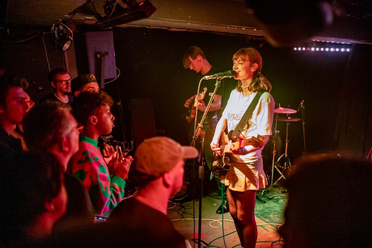 The Great Escape (@thegreatescape) on Twitter photo We’re still buzzing from the incredible performance by <a href="/chloesl8r/">chloe loves olives</a> 🔥 FIRST FIFTY is where you catch tomorrow’s headliners before everyone else — and you can see her again this May in Brighton.
See you at the beach 🏖
📸 - <a href="/hello_content/">Hello Content</a> <a href="/chrph_oto/">CHR Photography</a>
#TGE25 #First50 We’re still buzzing from the incredible performance by <a href="/chloesl8r/">chloe loves olives</a> 🔥 FIRST FIFTY is where you catch tomorrow’s headliners before everyone else — and you can see her again this May in Brighton.
See you at the beach 🏖
📸 - <a href="/hello_content/">Hello Content</a> <a href="/chrph_oto/">CHR Photography</a>
#TGE25 #First50