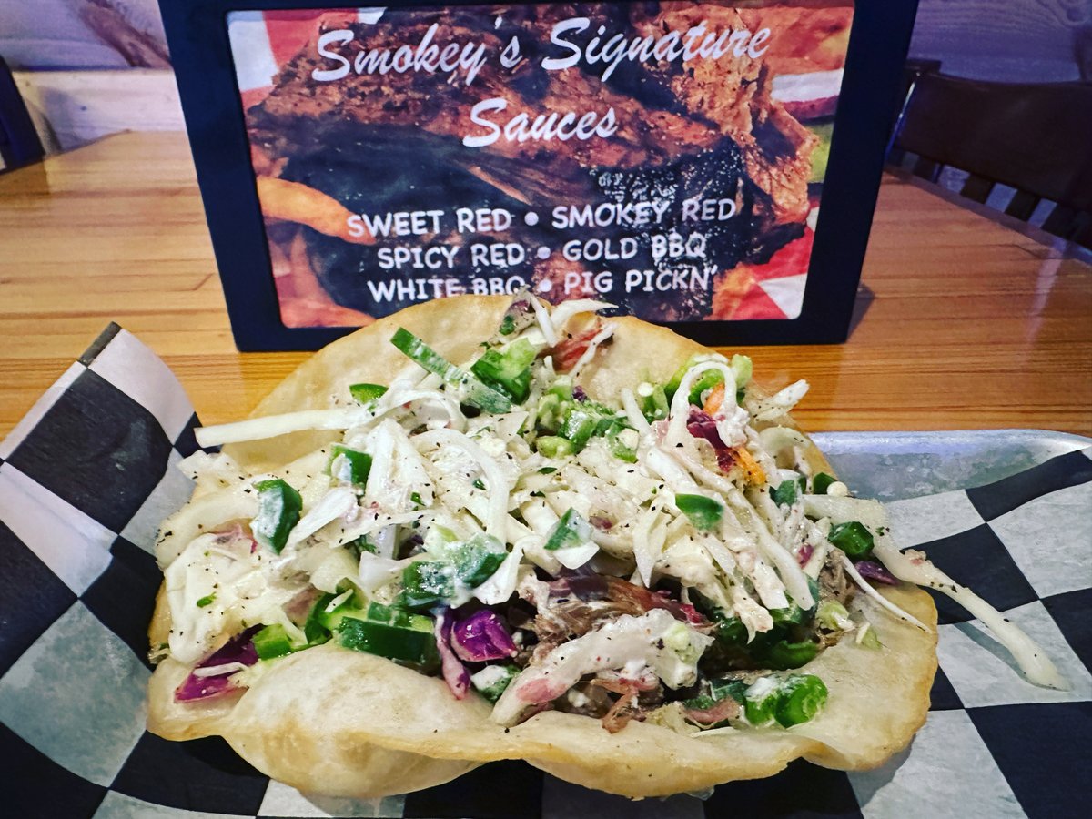 SmokeysPub's tweet image. Get our smokehouse taco and nacho specials all day for lunch and dinner along with all our menu favorites!
Enjoy with a flight of Goose Island Bourbon County Stout while supplies last!
651-464-6046 smokeyspubngrill.net