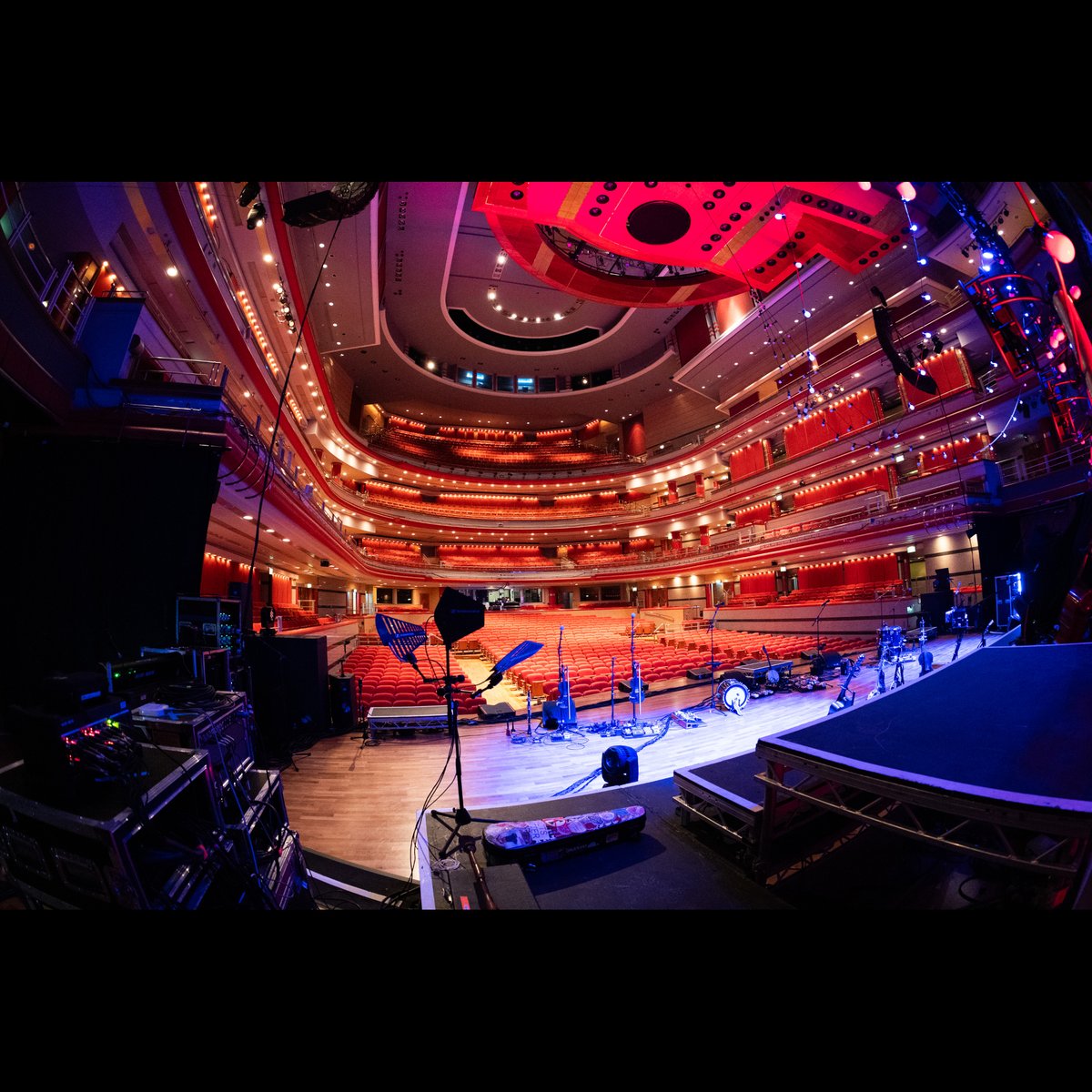 The Longest Johns tweet media