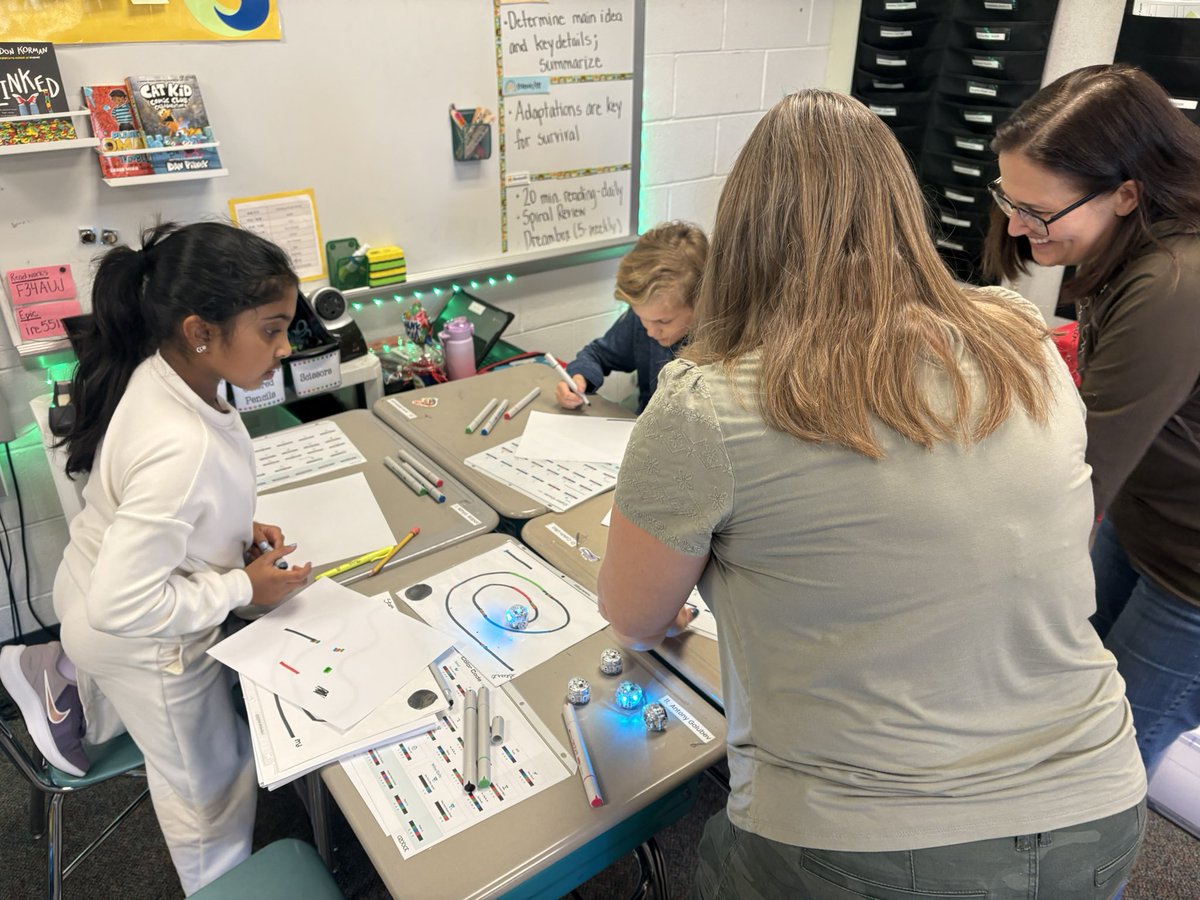 MrMeehanTech's tweet image. Happy #CSed week! Students at @SalemElementary are crushing SIX different coding stations. @angelaheinze1 @SarahMOatsvall