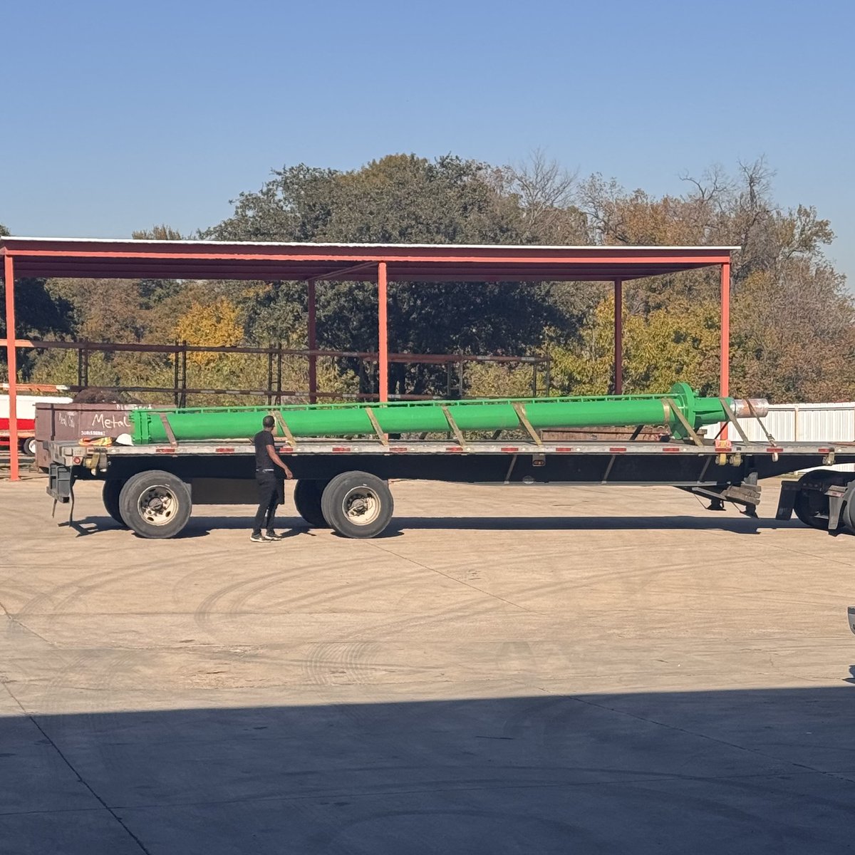 HannonHydLLC's tweet photo. Vertical Direct Chill Billet Casting cylinder heading back to work.  Repairs include bronze overlaid steel piston, extended rod bearing, chrome plated rod, and case ID.
HANNON Hydraulics, repairs and custom built cylinders since 1976. #hydraulics #marketing #manufacturing https://t.co/CtfeTsIAFz