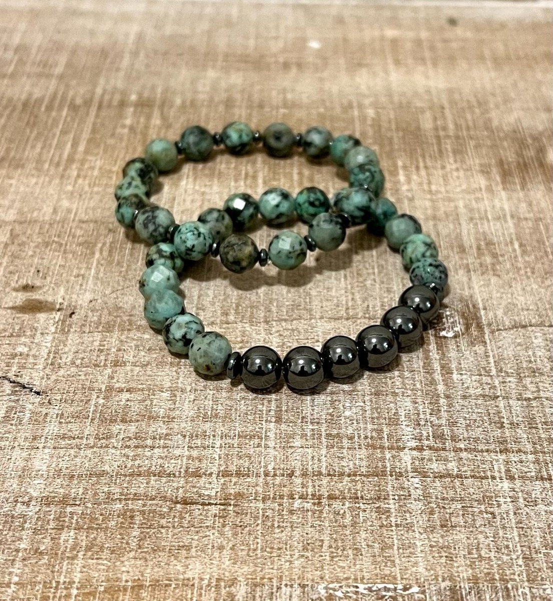 jamzspot's tweet photo. Discover unique handmade accessories designed with individuality in mind. Each piece is crafted with creativity and a touch of sparkle, honoring the legacy of the designer's loved ones. https://t.co/2uxBDgQ8BE