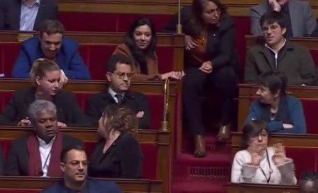 Qu’est-ce qu’être LFI ? C’est hurler « on s’en fout » en plein hémicycle quand le Premier ministre rend hommage à un élu décédé récemment. Et dire que Sophia Chikirou ambitionne d’être Maire de Paris avec un comportement aussi abject.