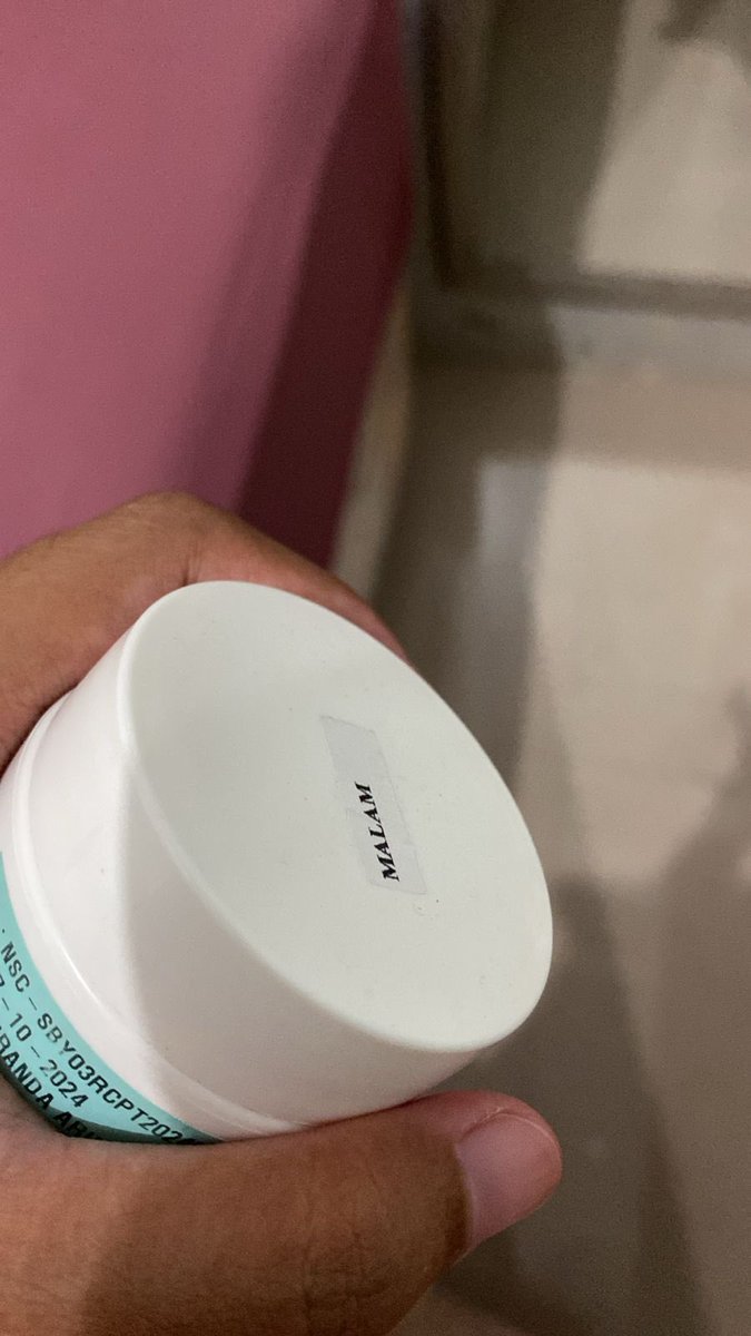 meymiraaa's tweet photo. beres pake krim mlm muter2 nyari tutupnya eehhh trnyta dah ku tutup dong🤣🤣 ada kali 5menit nyari 😂🤣 https://t.co/pNplTWm98v