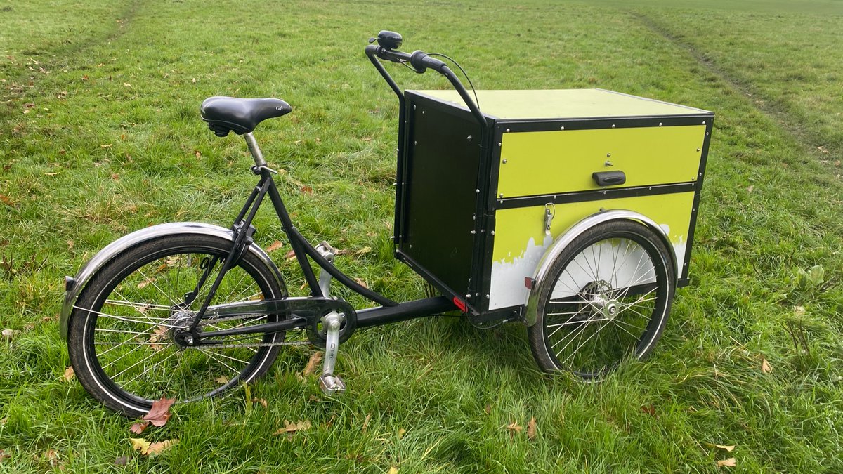HeathHands's tweet photo. Alert!!! We're sad to be parting with one of our much loved cargo bikes, and are looking for a good home. Perfect for events, deliveries and generally getting around. Get in touch or here are full details: https://t.co/HnyG0OOL5S https://t.co/LRTzSRqemu