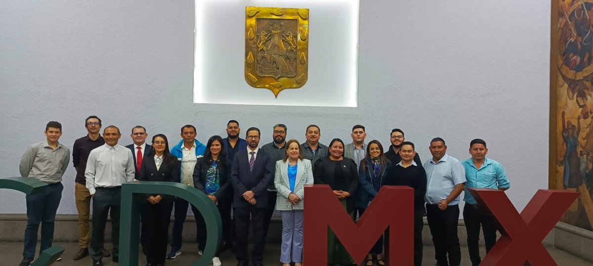 ONUHabitatMex's tweet photo. La @SEGOB_HN y alcaldes municipales de Honduras visitan junto a #ONUHabitat diversas instancias en la Ciudad de México 🇲🇽#CDMX para fortalecer el intercambio de experiencias y conocer iniciativas emblemáticas de @SEDEMA_CDMX #SCALL, #Utopías @GobCDMX @Alc_Iztapalapa entre otras. https://t.co/JUyyWkv4mS