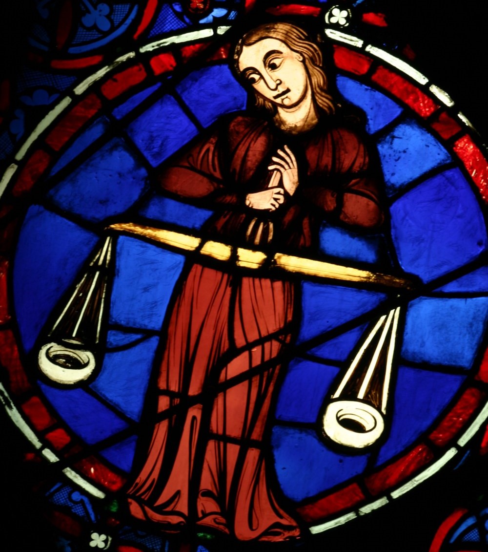 LE SIGNE DU ZODIAQUE DE LA BALANCE, Rosace ouest, Zodiaque, 1220/25, Notre-Dame de Paris
C'est avec les vendanges que débute l'automne. Il s'ensuit le foulage du raisin aux pieds
Pour ceux qui sont dans la nef, cette scène est en partie masquée par l'orgue
musee-virtuel-vin.fr/vitraux