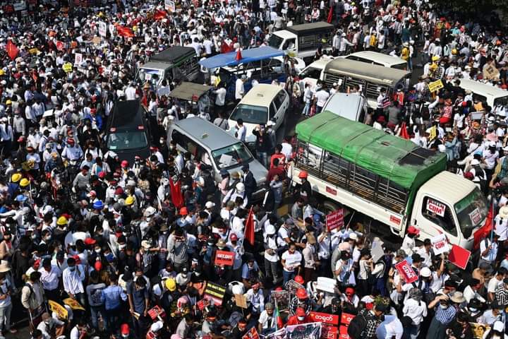 The situation is the same with Myanmar 🇲🇲.
Against the military dictatorship.👊🏻 We Myanmar🇲🇲 people stand with the people of South Korea.🇰🇷
#Myanmar_People_Stand_With_People_Of_SouthKorea
#RejectTheMilitary