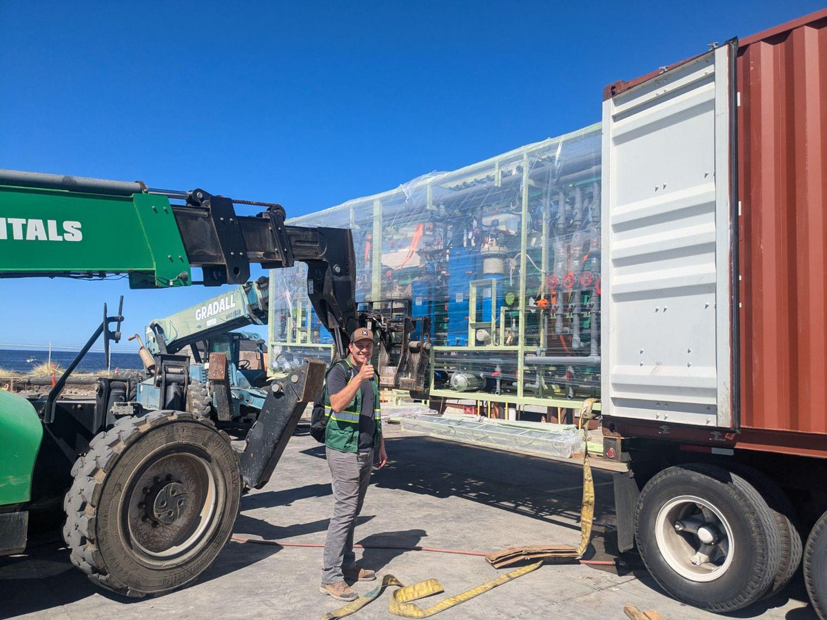 Construction is in full swing for Captura’s 1000t/yr pilot facility in Kona, Hawaii. We’ve wrapped up site prep, and the first major subsystem—the Electrodialysis system—has officially landed. Operations are targeted for end of January, but we couldn’t resist sharing a sneak peek