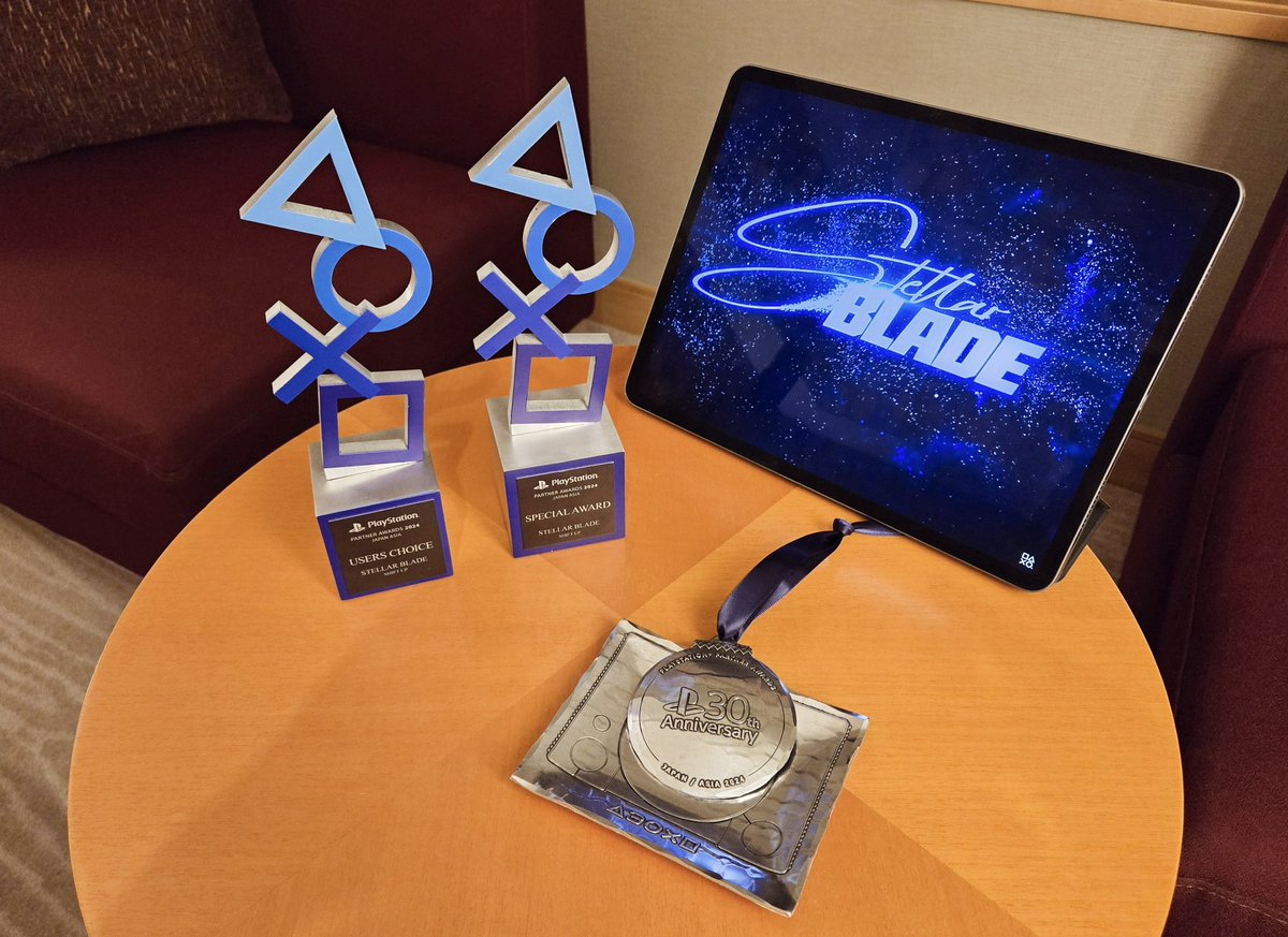 We got Special Award and the Users' Choice at the PS 30th Anniversary Awards! And we are especially happy that have received the awards chosen by the user.
Thank you! 
We love you🧡
#StellarBlade #ps30th #PSaward