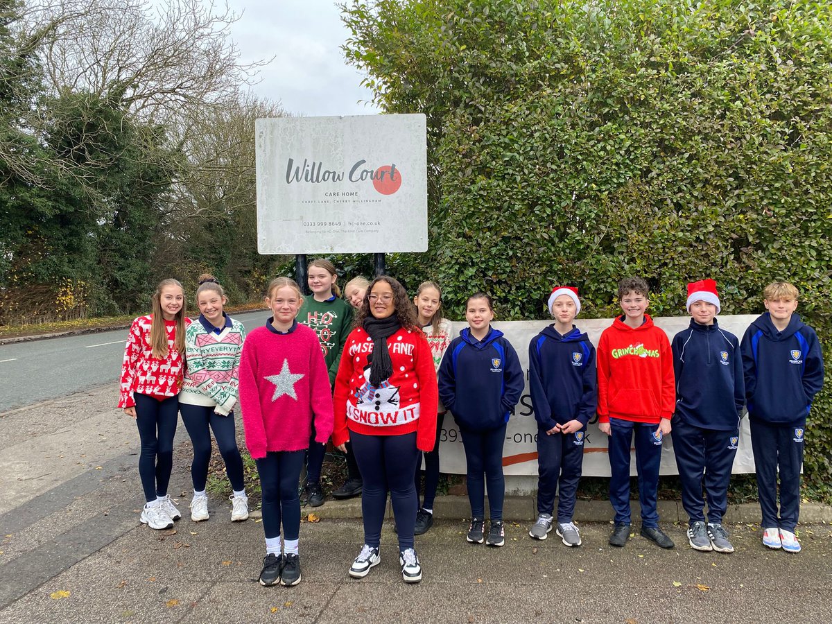 🎤 Signing Choir 🎵 

Today we took a few members of the Signing Choir to the local care home. They showed great passion and courage spreading some festive cheer in the local community. #achievingtogether