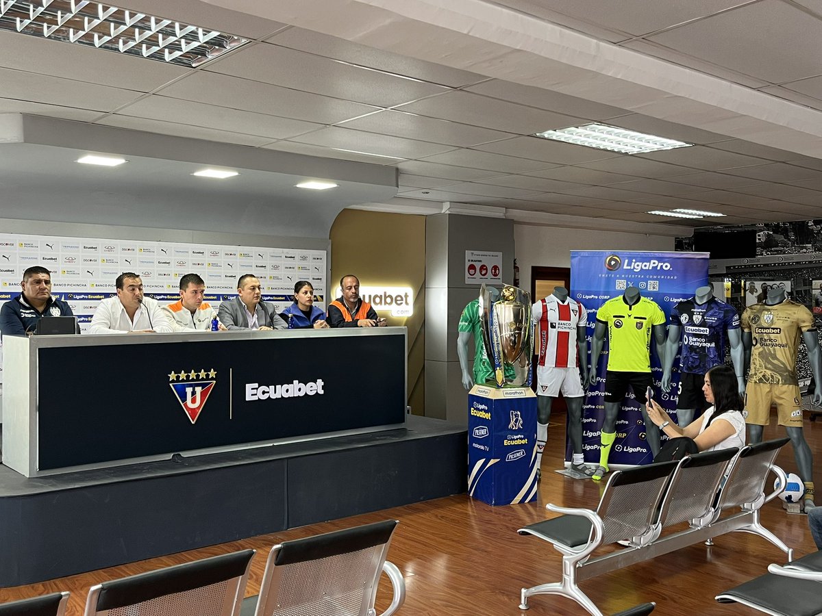 TAdeportesec's tweet photo. En el Estadio de @LDU_Oficial se cumplió la mesa técnica de seguridad previa a la #Final2024 @LigaProEC ante @IDV_EC https://t.co/fI3uNc7pUC