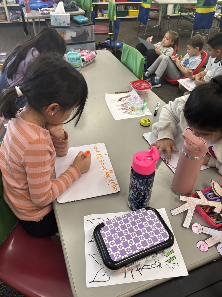 Mathematicians hard at work solving story problems with 3 numbers! #togetherwecan #d59learns <a href="/CCSD59/">CCSD59</a> <a href="/D59Byrd/">Admiral Byrd Elementary</a>