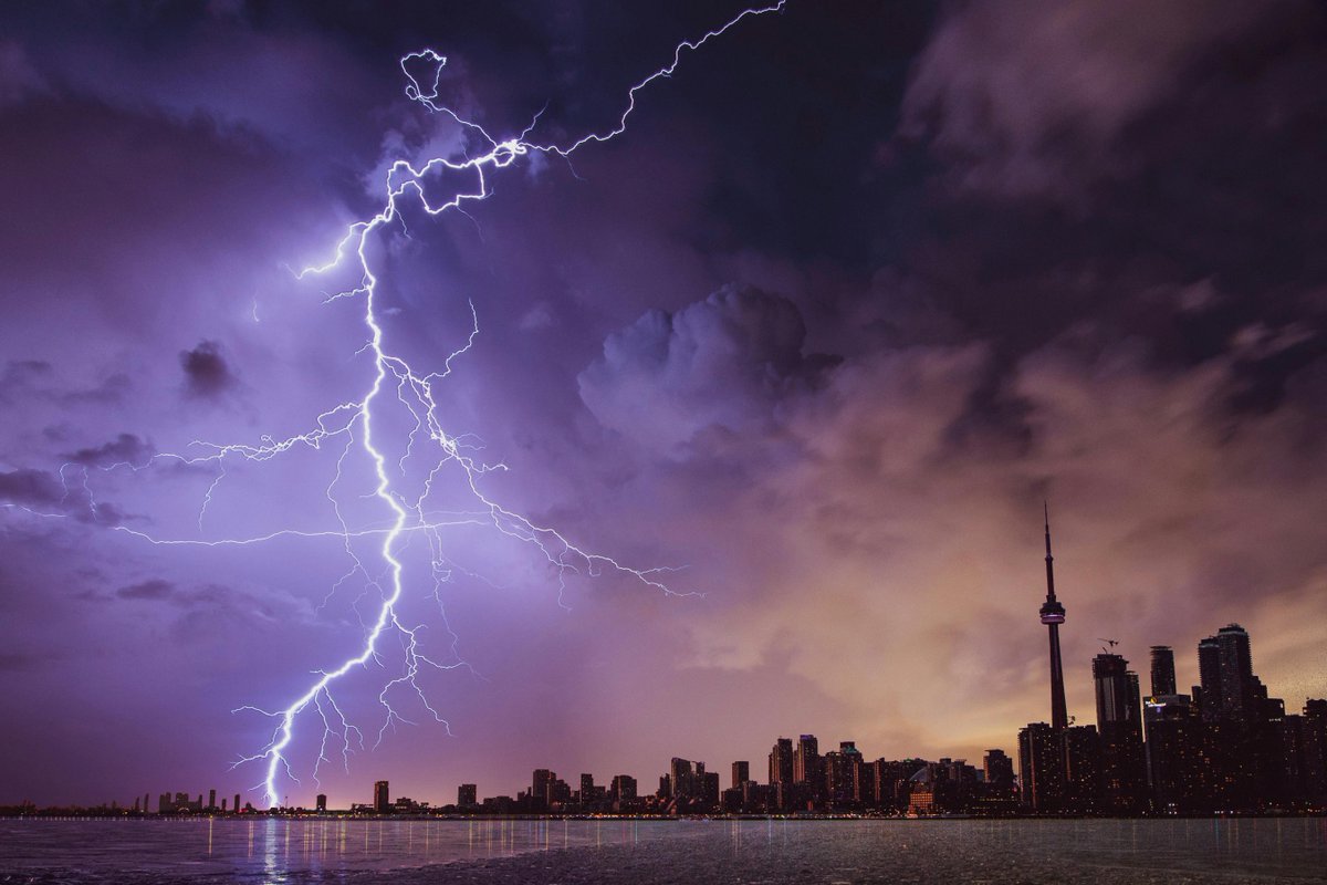 Young and Small Firms and Resilience to #ExtremeWeatherEvents

In this paper, the authors hypothesize that the presence of young and small firms in an economy increases resilience to external shocks

spkl.io/6019fkIbf

<a href="/vinz_peters/">Vinz Petrs</a>