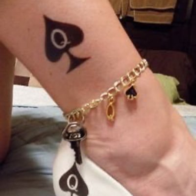 من يكون الوشام فنان وتفنين بل وشمات سيف الوشام شتغل كفيت لوشمات خفه عماليه وخفه حروق شتغل عوائل متحرره وجيهم لبيت 07713350102