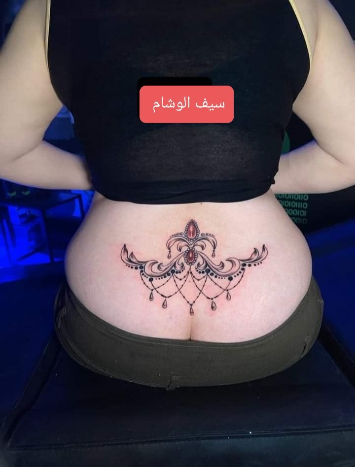 من يكون الوشام فنان وتفنين بل وشمات سيف الوشام شتغل كفيت لوشمات خفه عماليه وخفه حروق شتغل عوائل متحرره وجيهم لبيت 07713350102