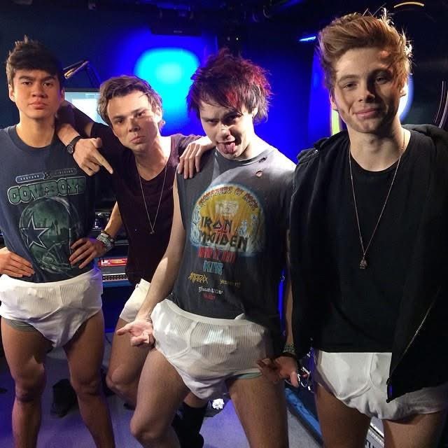HEMMINGSMYASS_'s tweet photo. @Michael5SOS is this the best or the worst? can’t decide https://t.co/mnzAevotf9