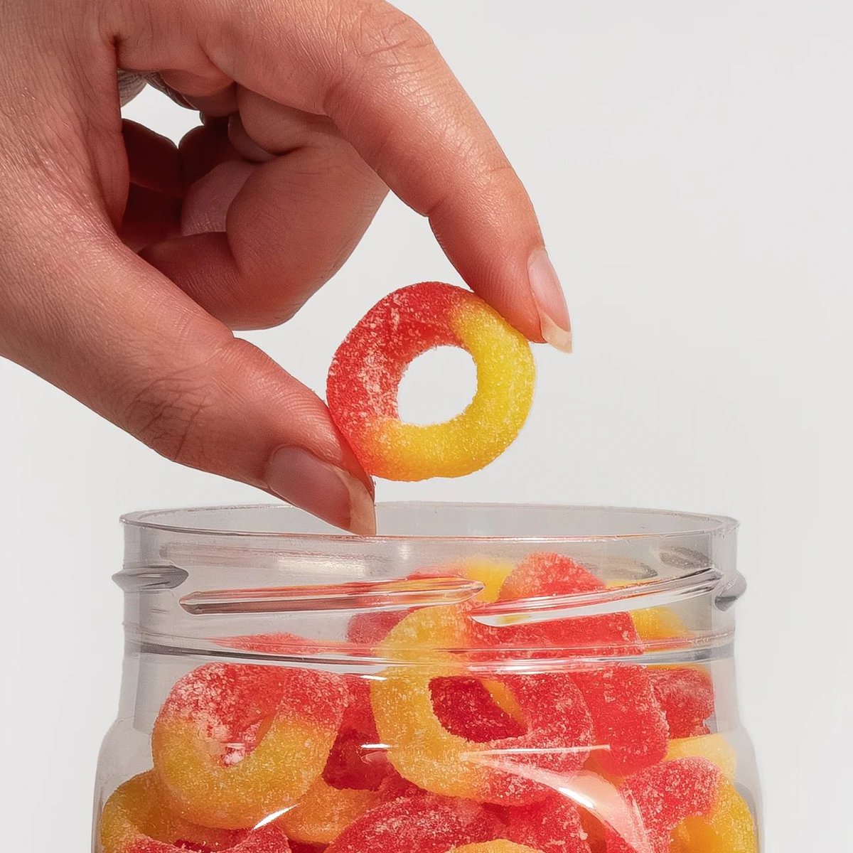COMPETITION TIME 🚨🎉

Win tub of 3200mg gummies 

To enter the GIVEAWAY: 

1. Follow us <a href="/SwissPeakCBD/">Swiss Peak</a>  - 🌱
2. Retweet  - 🔁
3. Like this post 💚
4. Tag as MANY friends as possible 🏷️

We will pick our winner Friday
