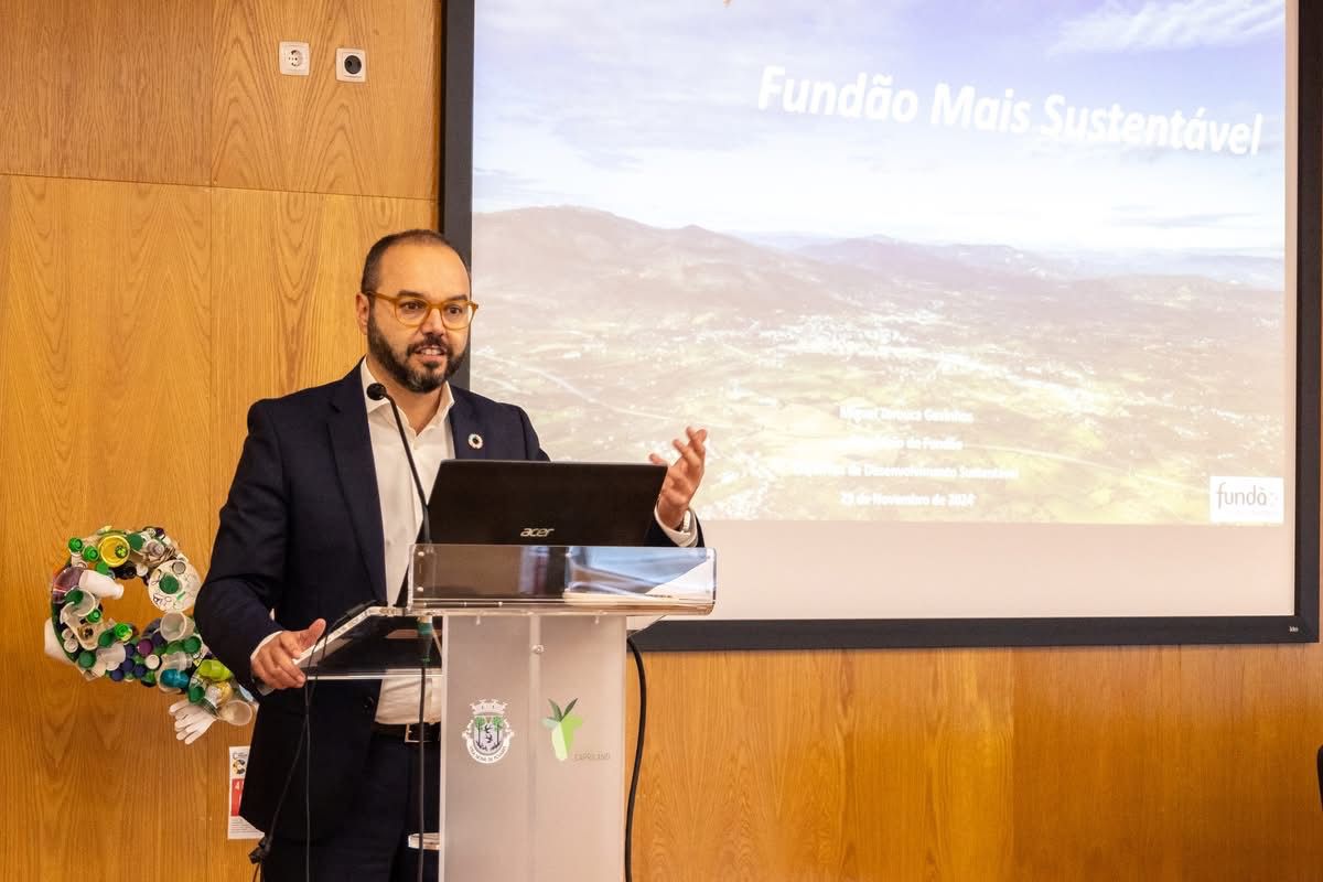 O Município do Fundão participou, no passado dia 29 de novembro, na Sessão Plenária dos Objetivos de Desenvolvimento Sustentável da Associação Nacional de Municípios Portugueses, que decorreu em Vila Nova de Poiares.