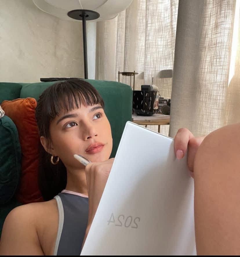 "I want baby kisses"
"U miss my body? :)" 
"That was so hot"
"Youre sexy in person"
"But I'll touch myself lang"
"Smoke then fvck
 
- Maris,2024
#MarisRacal #marisracal