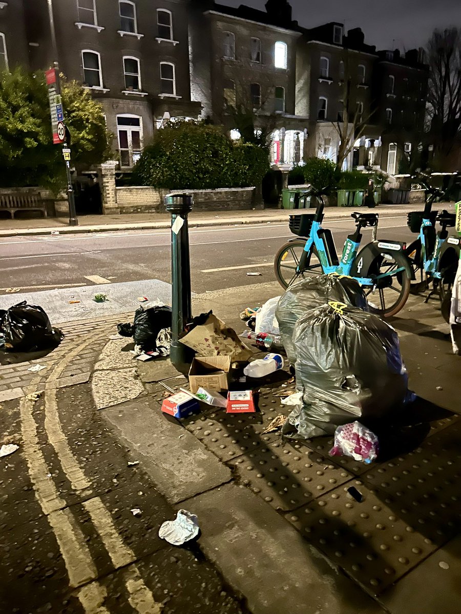 Clean London’s Dump tweet media