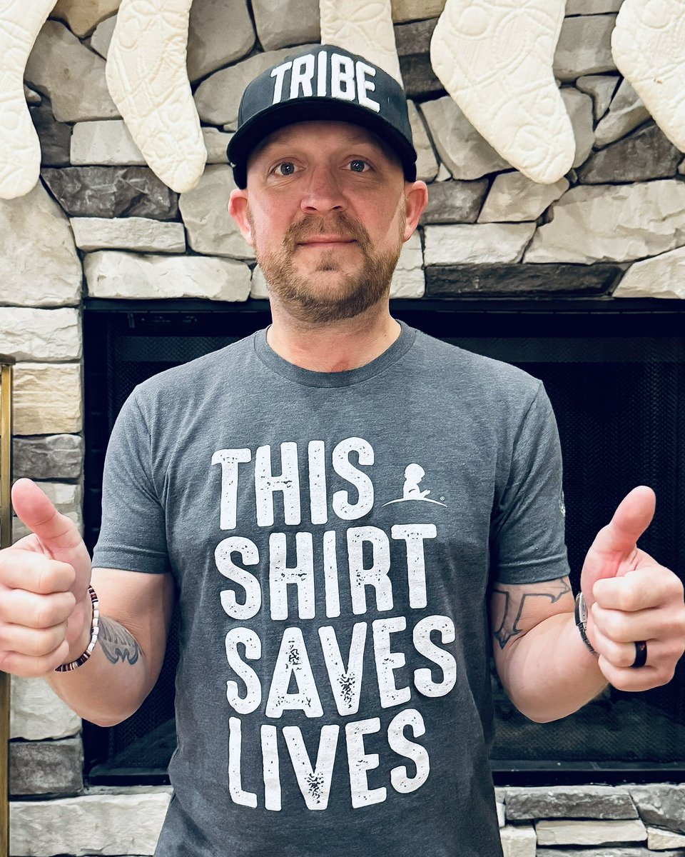 This #GivingTuesday I’m proud to wear #ThisShirtSavesLives and support the kids <a href="/StJude/">St. Jude</a> fighting cancer. Please join me and get your shirt at MusicGives.org