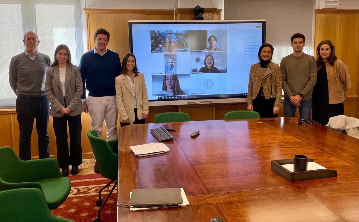 Hoy hemos celebrado una reunión de trabajo con la nueva Ejecutiva Federal de <a href="/FEEF_SPAIN/">FEEF</a>. ¡Ha sido un placer! Es muy importante dar voz a las nuevas generaciones. ¡Bienvenidos a vuestra casa!