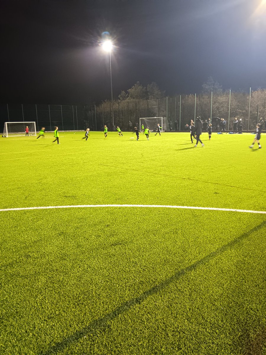 Cambridge United Development (@cufcdevelopment) on Twitter photo MONDAY MATCH DAY πβ½οΈ
Thank you to <a href="/RoystonTownFC/">Royston Town FC</a> for hosting a brilliant fixture evening for our U8-U13 players π€
Exciting and competitive games throughout the age groups π₯π
#unitedindevelopment #unitedinendeavour
π β«οΈπ₯β½οΈ MONDAY MATCH DAY πβ½οΈ
Thank you to <a href="/RoystonTownFC/">Royston Town FC</a> for hosting a brilliant fixture evening for our U8-U13 players π€
Exciting and competitive games throughout the age groups π₯π
#unitedindevelopment #unitedinendeavour
π β«οΈπ₯β½οΈ