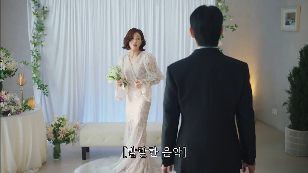 nyamn1346's tweet photo. 본방 때 소리지를뻔함 이걸..주네?
개아름다운 신부대기실의 (현재)서혜숙을? https://t.co/ACf0NYDA2x