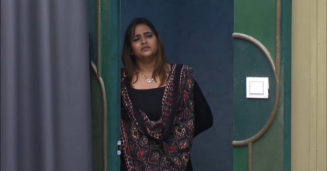 SuriyaDhoni247's tweet photo. AGREE or NOT 

Jacqueline NO.1 Fakest contestant in BB8

Goa Gang 

#BiggBossTamil 
#BiggBossTamil8 https://t.co/3rFPwklodk