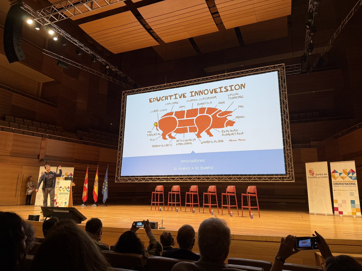 CFIE_PALENCIA's tweet photo. @PGaraizar nos ofrece una visión de la #CompetenciaDigitalDocente 👨‍💻 real y cercana para los docentes.

Desde el #CongresoNacionalCDD nos identificamos con situaciones y experiencias.

@educaINTEF @educacyl #InnovaciónCyL https://t.co/WOi4vVxrn6