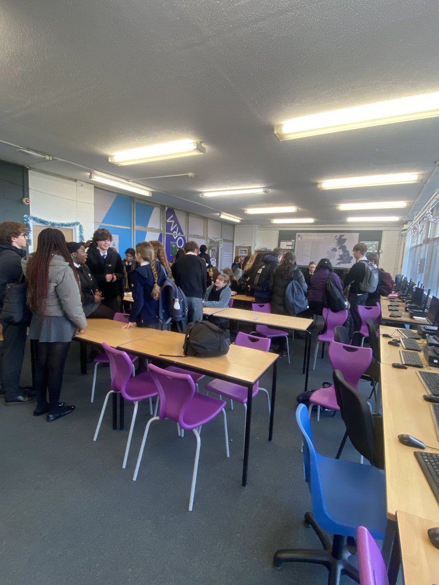 It’s December… so of course we’ve started our Eisteddfod planning! 🏴󠁧󠁢󠁷󠁬󠁳󠁿 👏🏻 Lovely to see so much excitement from our House Teams! 👏🏻