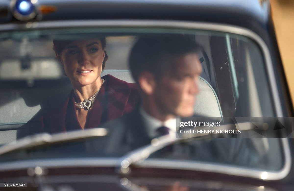 regalmonarchist's tweet photo. This looks like a shot from a movie? https://t.co/cf77OmLecM