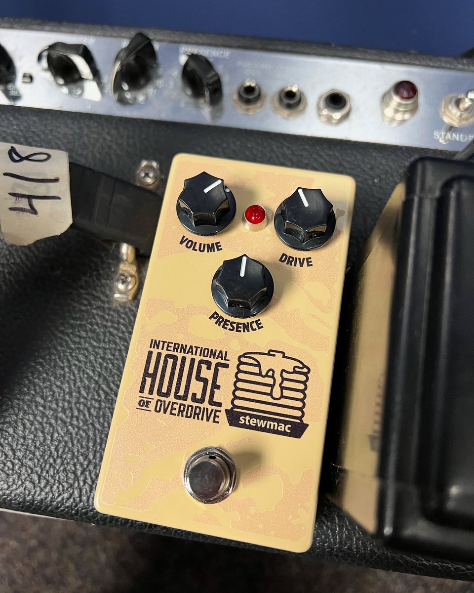TomoJustFunky's tweet photo. International House Of Overdrive is here! @stewmac_guitar What a fun pedal! Anyone tried yet?
#stewmac #stewmactools #stewmac_guitar #ihoo #boosterpedal #overdrivepedal #overdrivepedals #tomofujita #internationalhouseofpancakes https://t.co/IY7qm6ZpiA
