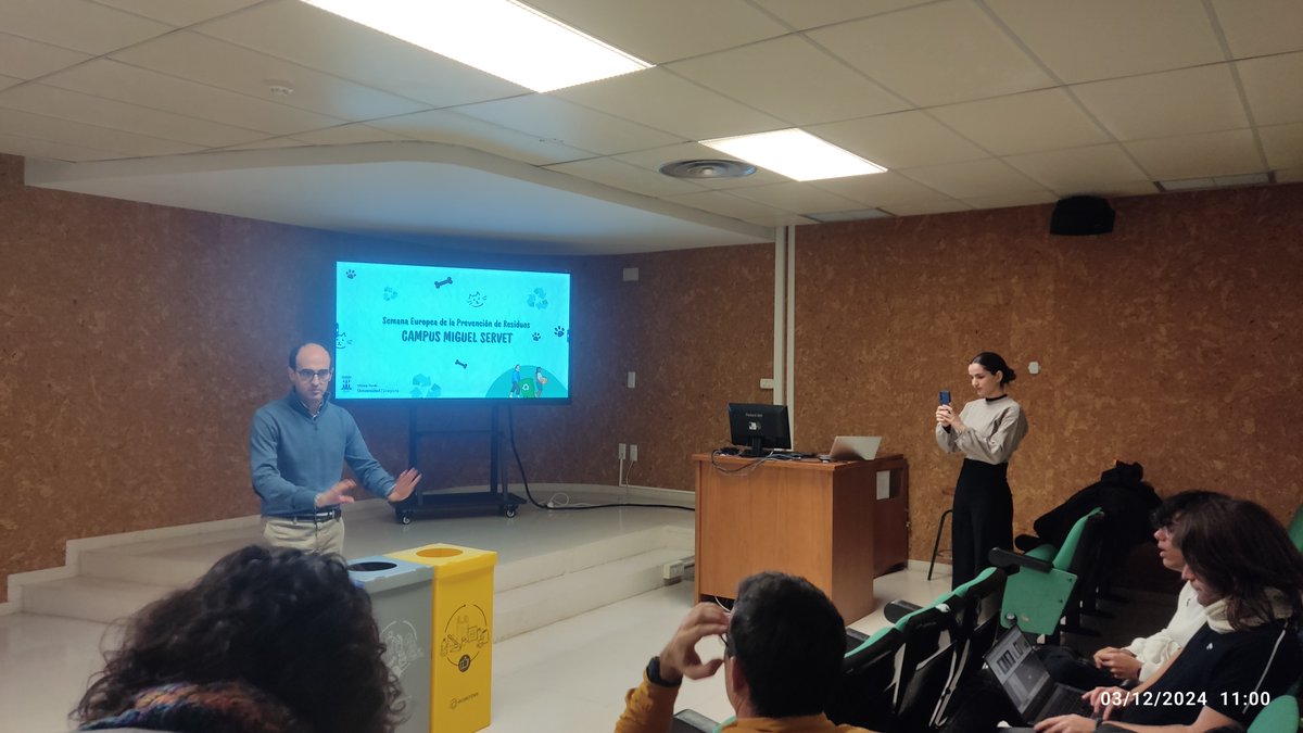 FacVeterinariaUNIZAR (@fveterinariauz) on Twitter photo ♻️🌿 Hoy en la Sala de Grados de la Facultad de Veterinaria, la <a href="/OficinaVerdeUZ/">Oficina Verde UNIZAR</a> nos enseñó a gestionar residuos generales y de laboratorio del campus 🌍✨.
✅ Consejos prácticos y dudas resueltas para un campus más sostenible.
¡Gracias por participar! ♻️🌿 Hoy en la Sala de Grados de la Facultad de Veterinaria, la <a href="/OficinaVerdeUZ/">Oficina Verde UNIZAR</a> nos enseñó a gestionar residuos generales y de laboratorio del campus 🌍✨.
✅ Consejos prácticos y dudas resueltas para un campus más sostenible.
¡Gracias por participar!