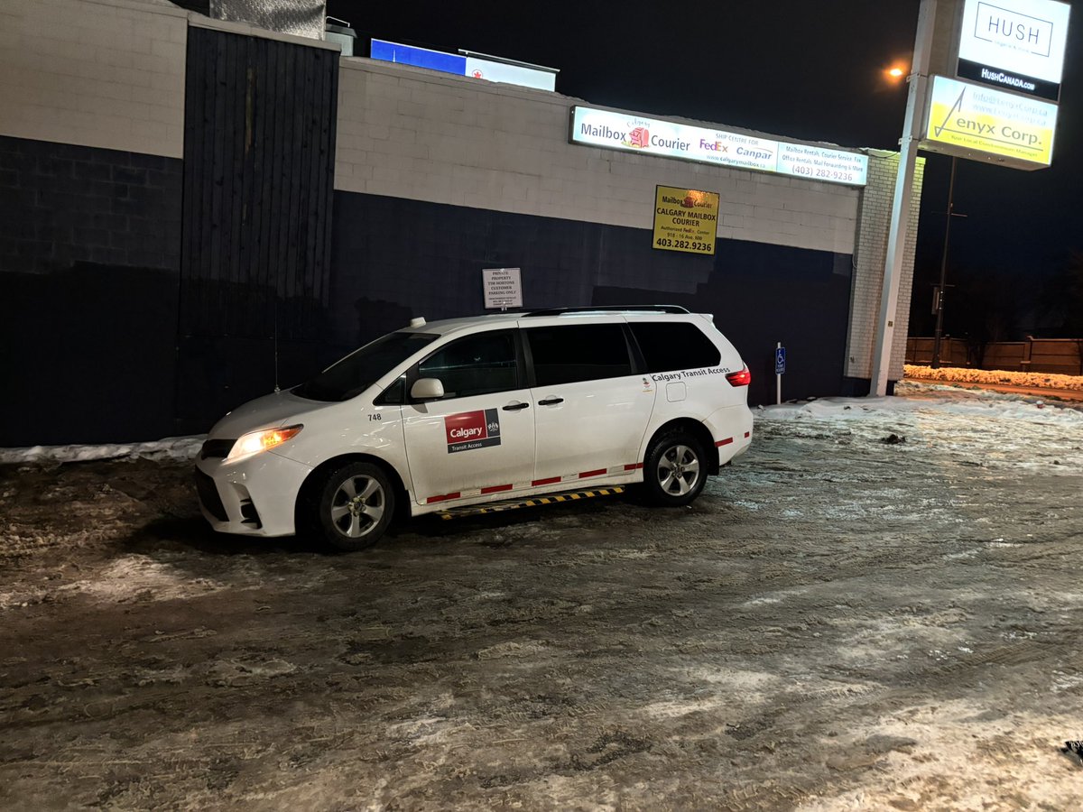 cannotbontime's tweet photo. Guess when you work for @calgarytransit you can block all the parking spot because you are too lazy to angle park. #do better https://t.co/i8OyOrgmc7