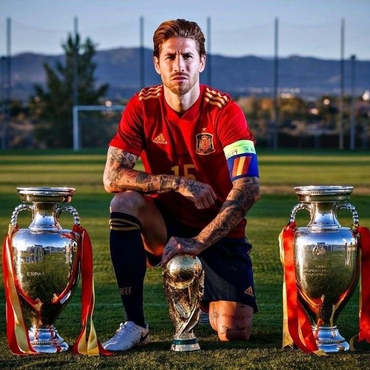 realmilgrauu's tweet photo. Imagina achar que o Van Dijk senta na mesma mesa que o Sergio Ramos…

KKKKKKKKKKKKKKKKKKKKKKKKKKKK https://t.co/Ly7qcDzlHN