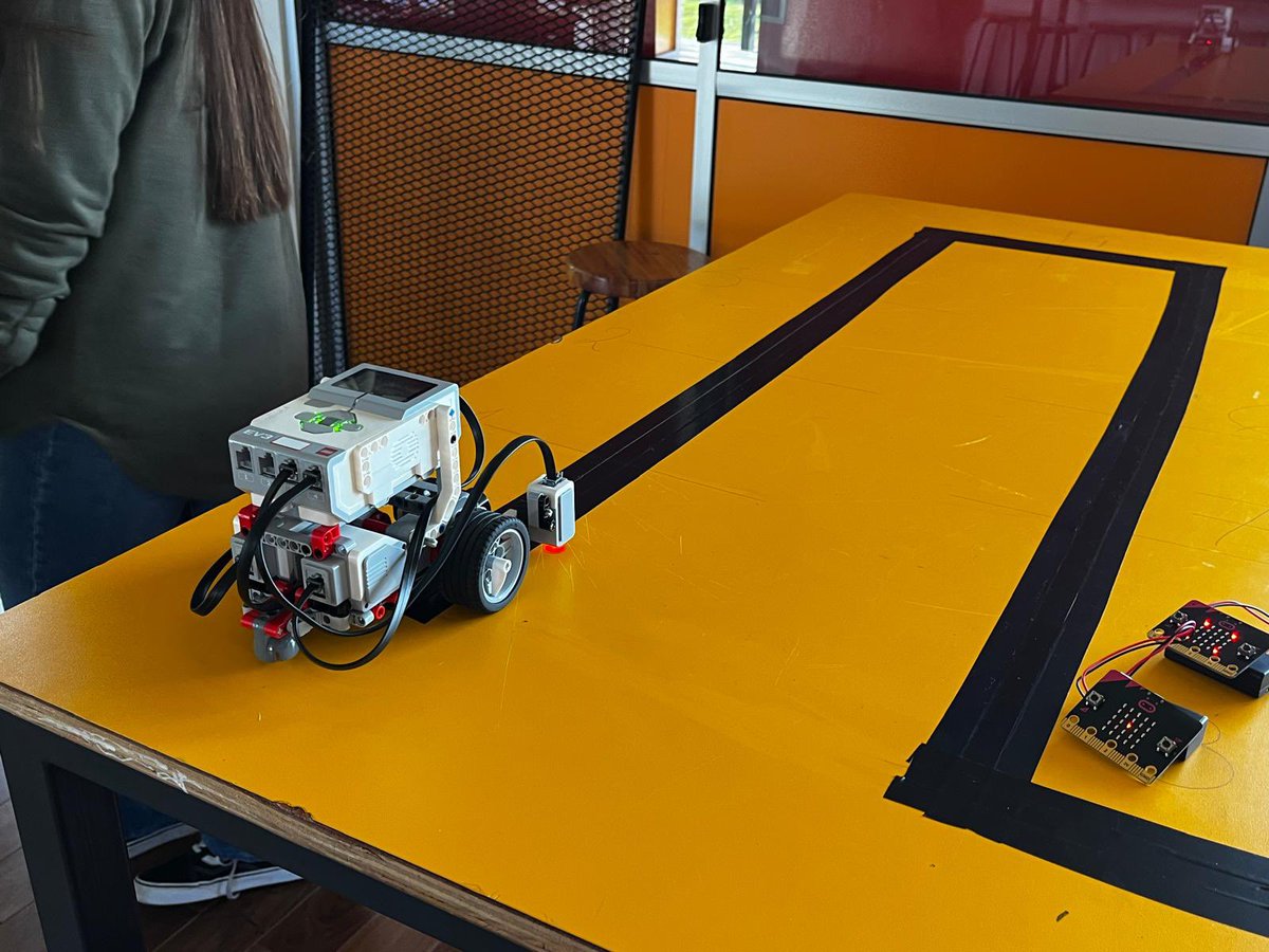 GSilvera06's tweet photo. Centrada en la tecnología digital, que combina aprendizaje, innovación y motivación. Dejando huellas que trascienden el aula, reafirmando que la tecnología no es solo una herramienta, sino una puerta al conocimiento y al futuro
#EBItech
#CEA183 https://t.co/6DWnY21iXZ