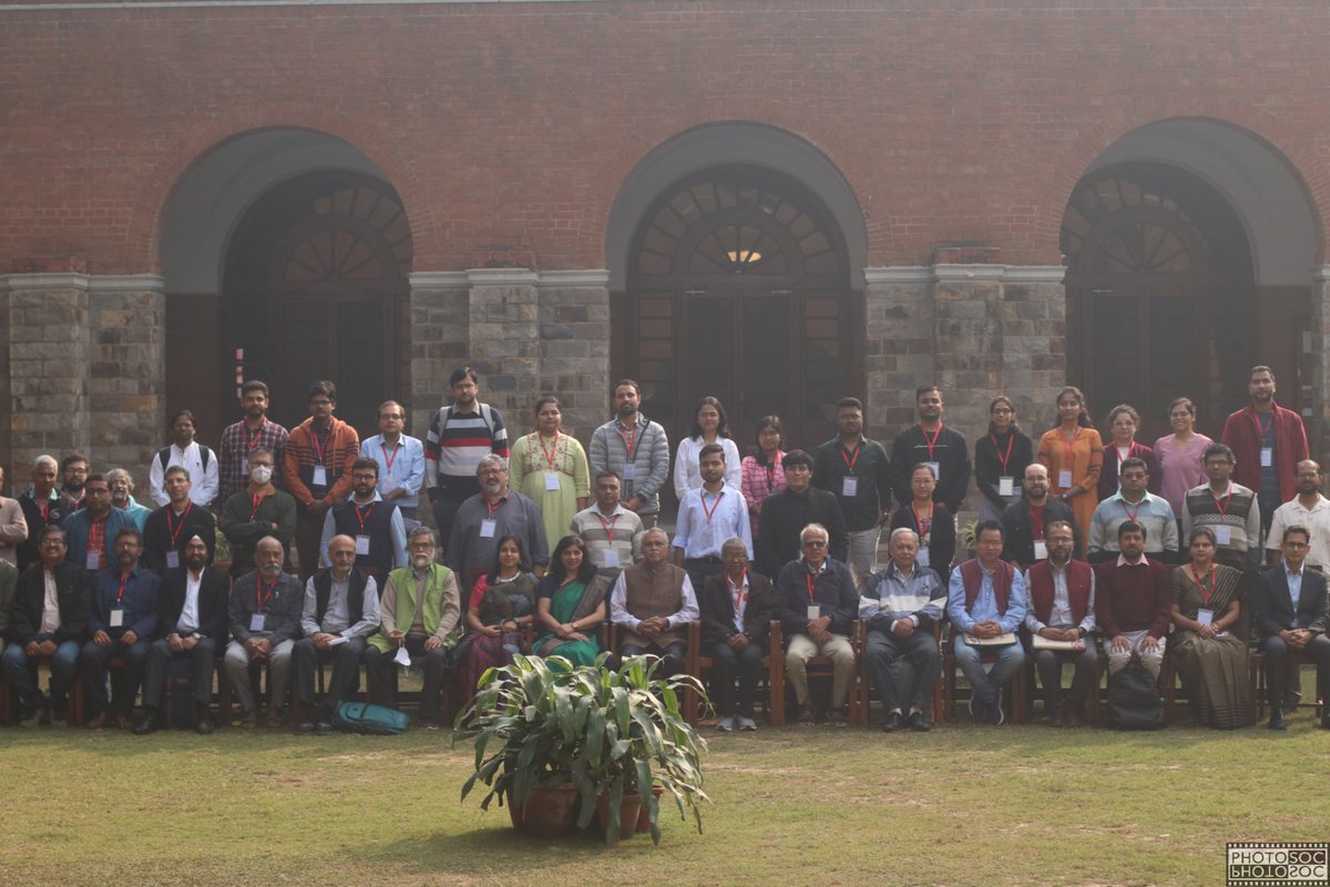 shishirs07's tweet photo. Had a great time at ISSAC-2024 at St. Stephen's College, Delhi! Presented my work done at the @tartuobs (@unitartu) on superclusters and giant radio galaxies. Plus, it was amazing catching up with many friends and collaborators after so long! #Astrophysics #superclusters #GRGs https://t.co/XzYIQsUcx6