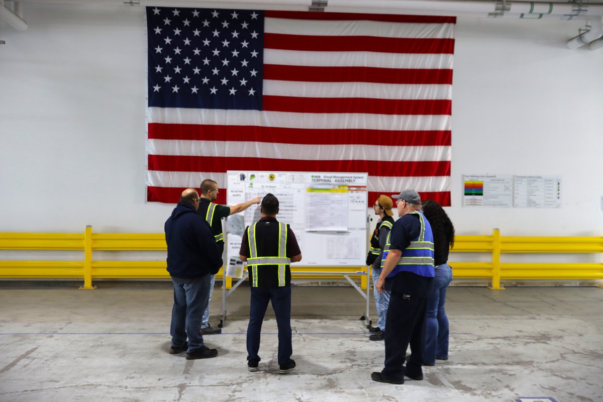 PoweredByEos's tweet photo. 🔋 We’ve successfully closed our loan guarantee with @ENERGY's LPO for $303.5 million to support our Project AMAZE expansion plans and future growth! This is a major endorsement of our Z3™ tech and our ability to manufacture in the U.S. 🔋https://t.co/J3JPU84ROb https://t.co/pRlNgcdrob