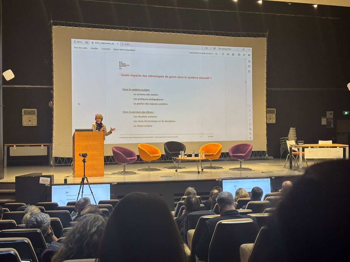 📢 #Séminaire académique sur l'égalité professionnelle, le genre et l'orientation. Organisé conjointement par les missions #ÉgalitéFillesGarçons et #ÉgalitéProfessionnelle, il interroge les stéréotypes et leurs impacts sur les choix d’orientation et les parcours professionnels.