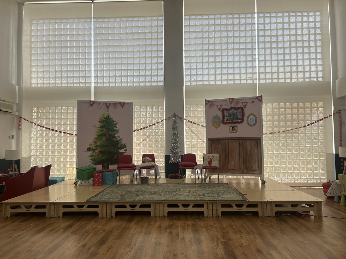Miss_V_P's tweet photo. Amidst the moving of the school the wonderful children @bisriyadh Taif are ready to bring ‘The Mouse in Santa’s House’ to the stage tomorrow 🤩 https://t.co/UKCjYZQPE4