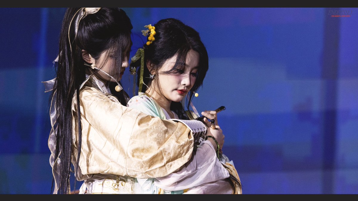 endlessly_sqhy's tweet photo. 241130 SQHY TOUR in SHANGHAI

#SNH48 #王奕 #周诗雨 #诗情画奕 #WANGYI #ZHOUSHIYU #SQHY  

i’ve entrusted my future to you. (2) https://t.co/DieU34dGws