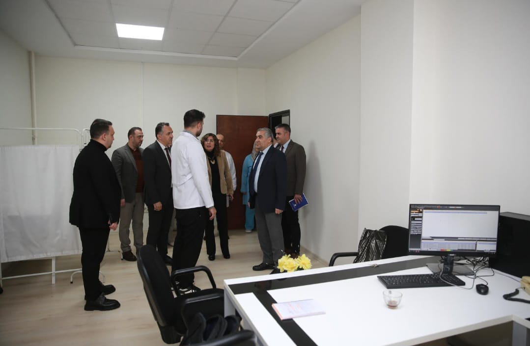 Üniversitemiz Mediko Sosyal Merkezi'nde Aile Hekimliği Hizmet Vermeye Başladı
Mediko Sosyal Merkezi, 2 Aralık 2024 tarihi itibarıyla Hastanemiz Başhekimliği ve Sağlık, Kültür ve Spor Daire Başkanlığı iş birliğiyle yeni bir sağlık hizmeti sunmaya başladı.