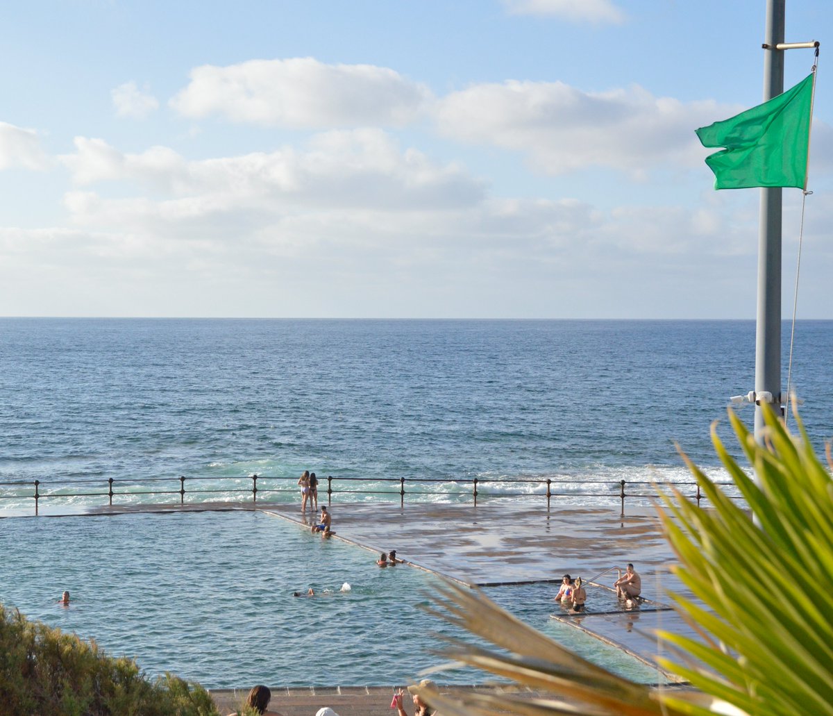 Turismo_LL's tweet image. Cualquier época del año es perfecta para disfrutar de un baño en la piscina natural de Bajamar 🙌 🌊

#LaLagunaPorDescubrir #TurismoLaLaguna #Bajamar #Otoño #Tenerife #LaLaguna