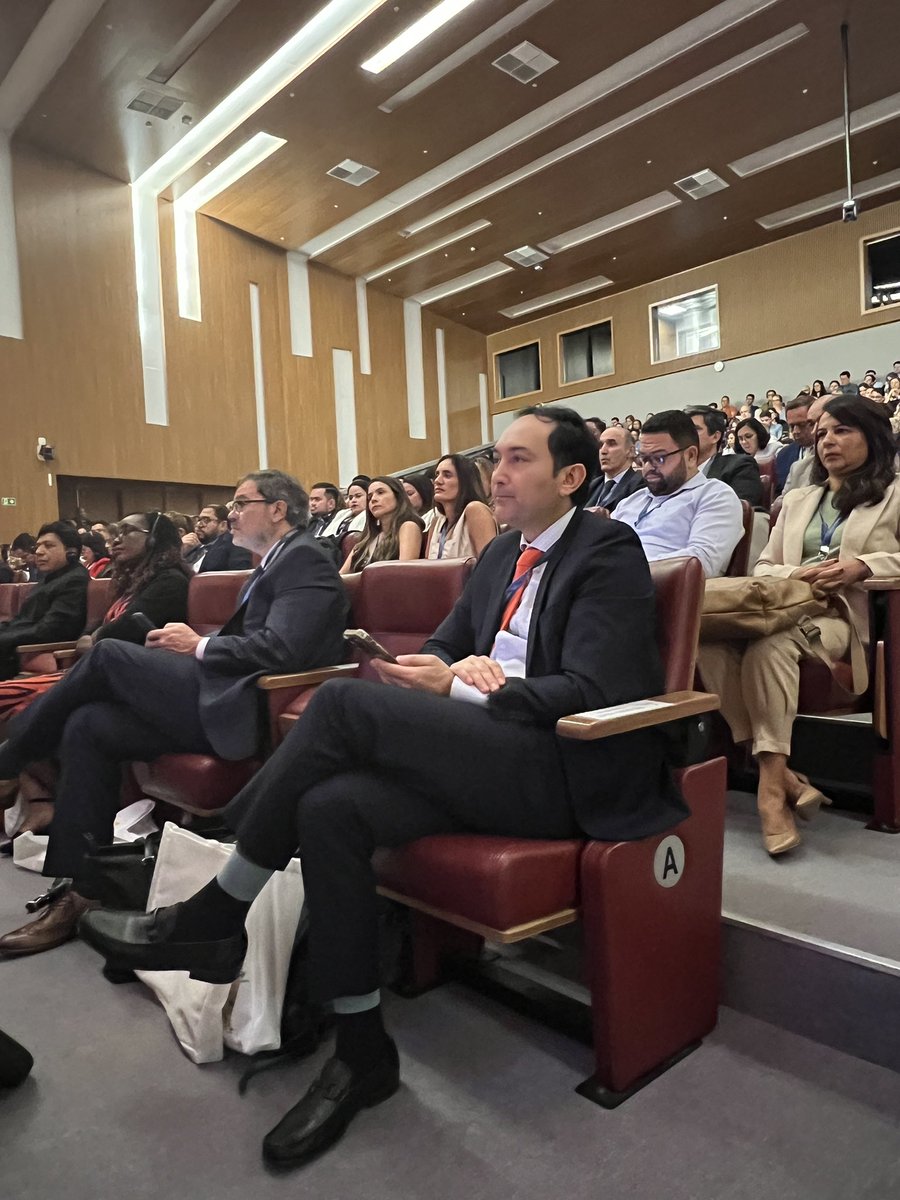 #Brasil |

<a href="/glouch_g/">Gloria J. Guerrero 🤖</a>, de <a href="/ildalatam/">ILDA</a>, resalta desafios puntuales para la agenda datera #LATAM: 

🏛️ Fortalecer Gobernanza de #datos 
🤖 Calidad de #datos ante #IA
🙌 Participación ciudadana efectiva
💰 Sostenibilidad de iniciativas
🌐 Seguridad y privacidad
📊 Formación en #datos