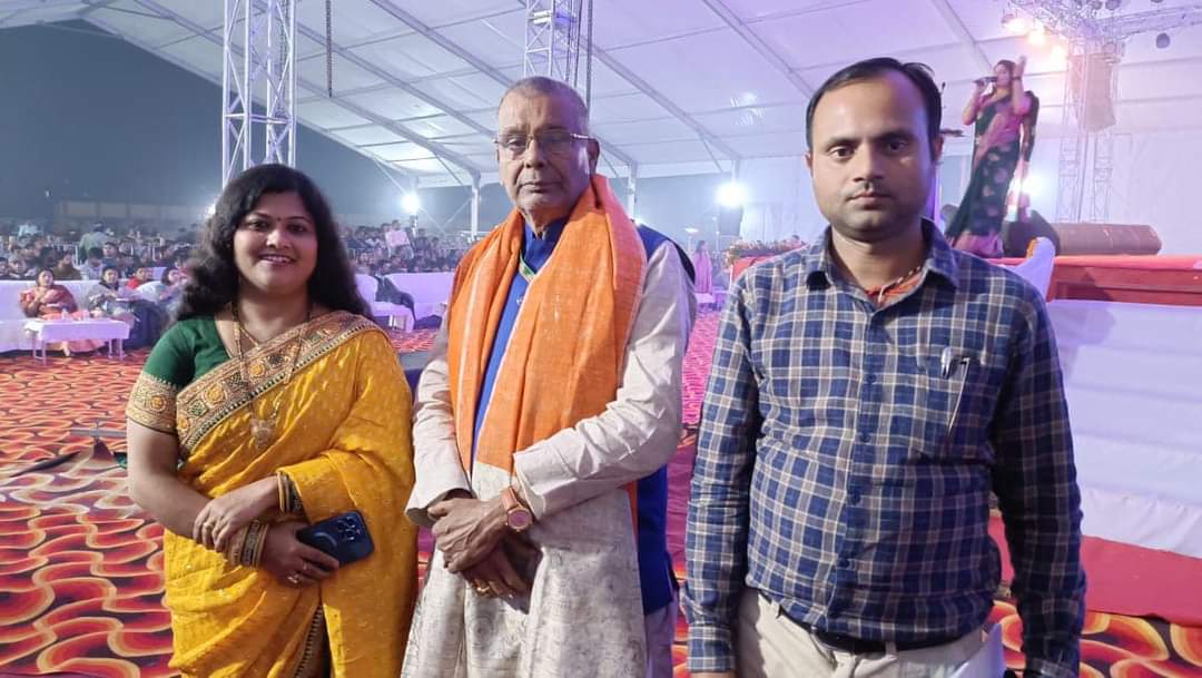 #Madhubani #Mahotsav
मधुबनी जिला स्थापना दिवस सह मधुबनी महोत्सव
भव्यतापूर्वक संपन्न भेल।
कला संस्कृति एवं युवा विभाग,बिहार सरकार संगहिं जिला प्रशासन मधुबनी कें ह्रदय सँ बहुत बहुत आभार।
#PoonamMishraLiveShow 
#लोकगायिका_पूनम_मिश्रा 
#mithila #madhubani #Bihar #BiharGovernment
