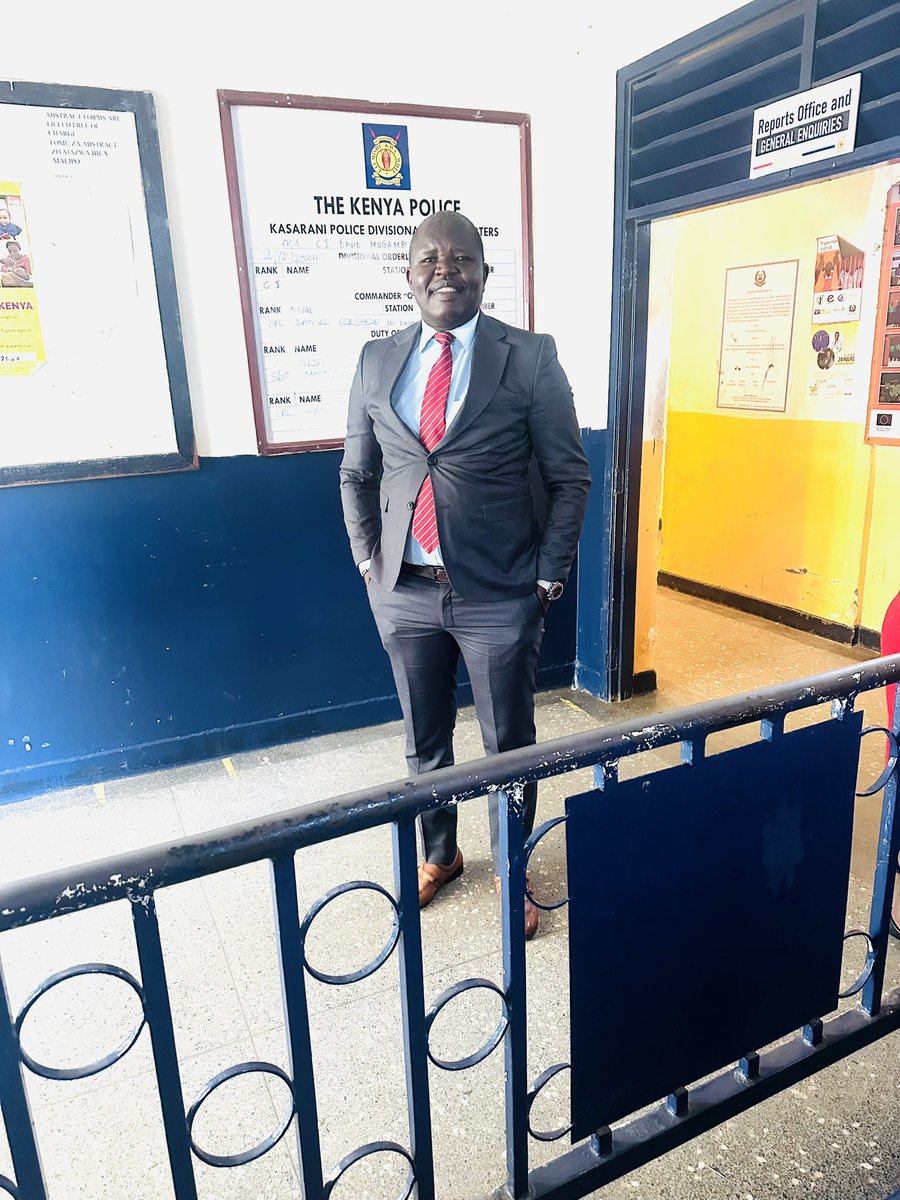 Asamoh_'s tweet photo. I am at Kasarani station to confirm if @KhalifKairo was arrested. I can authoritatively he was locked in cells yesterday. He is still being grilled at the SCCIO office room 29. He was really shocked to see me. Youth must live honestly. Don’t get rich quick through fraud https://t.co/O996IDoEAe